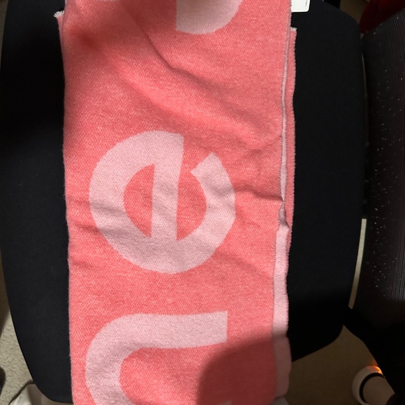 Acne studio scarf - Picture 2 of 2
